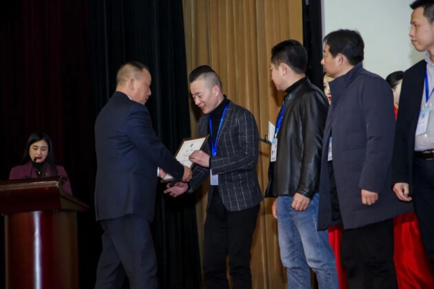 尚驰载誉2023中国建材与家居行业焕新发展大会以定制睡眠经济拉动行业发展!(图6)